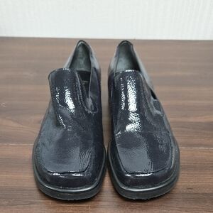 Franco Sarto Size 6 Dark Navy Faux Patent Leather Bocca Loafers